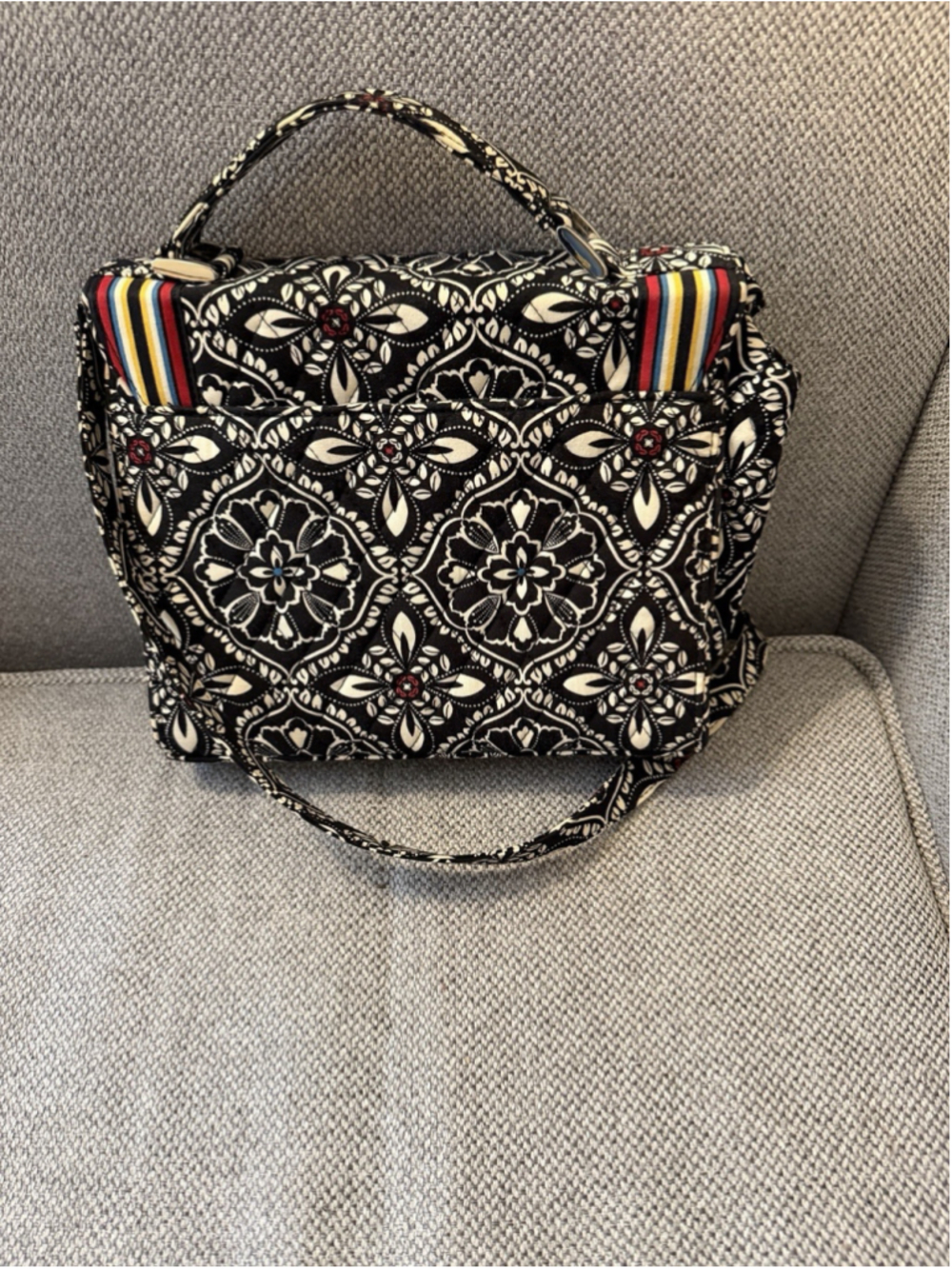 Vera Bradley Julia convertible crossbody bag in the retired Barcelona pattern - Picture 2 of 6